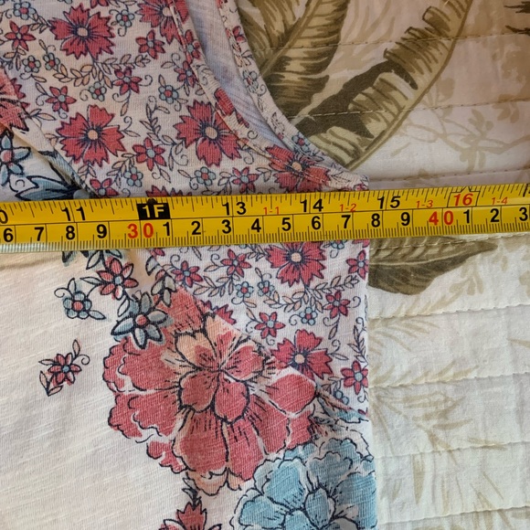 Lucky Brand Women’s Pink and Blue Flower Tank Size Medium - Picture 5 of 7